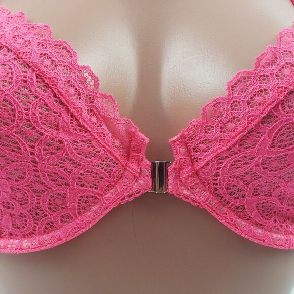 VS Salmon Dream Angels Lace Front Closure Demi - Picture 2 of 4